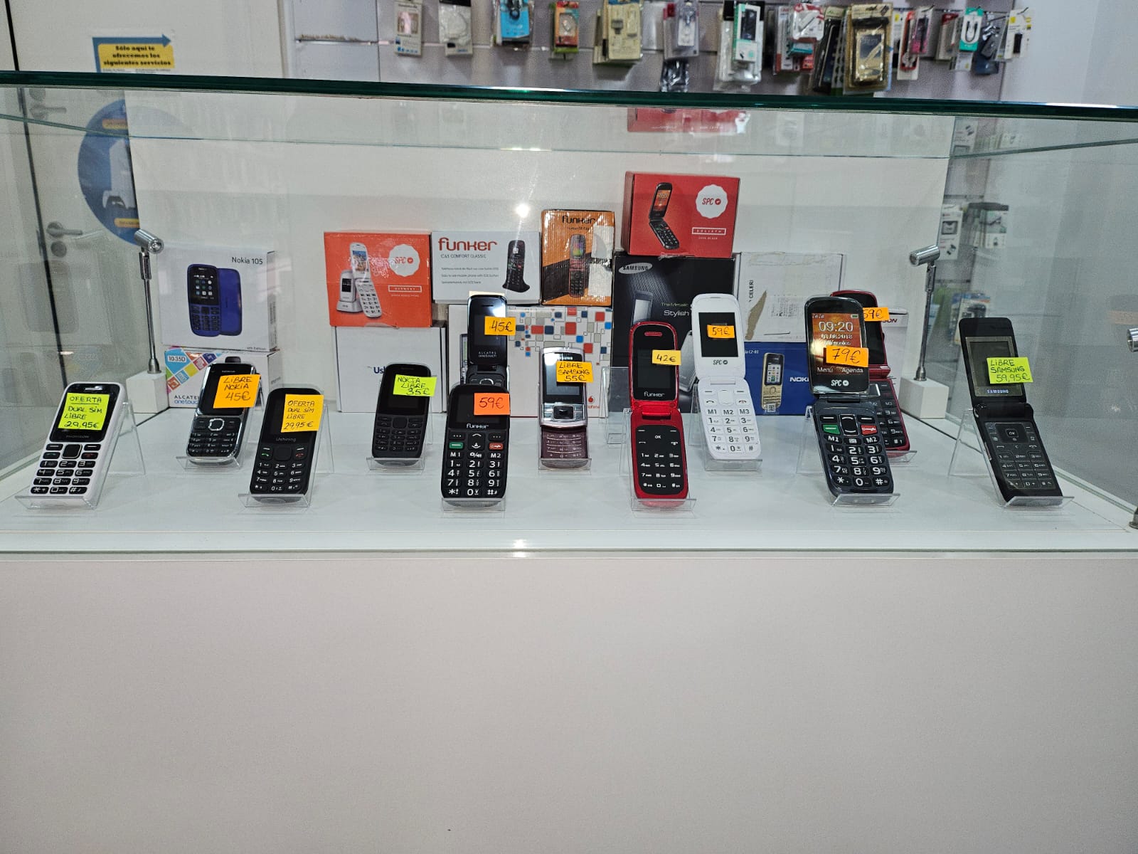 Movil y más expositor de moviles